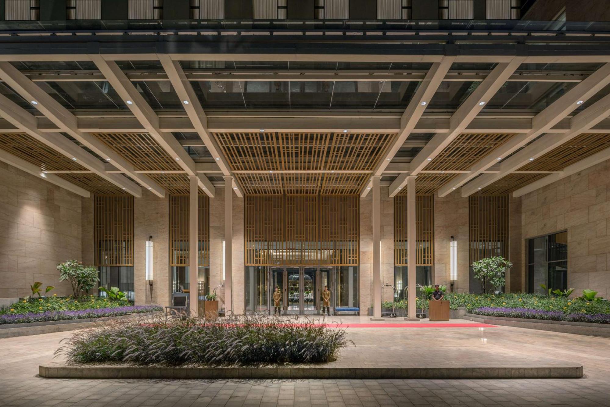 Radisson Blu Hotel & Spa, Nashik Exterior foto